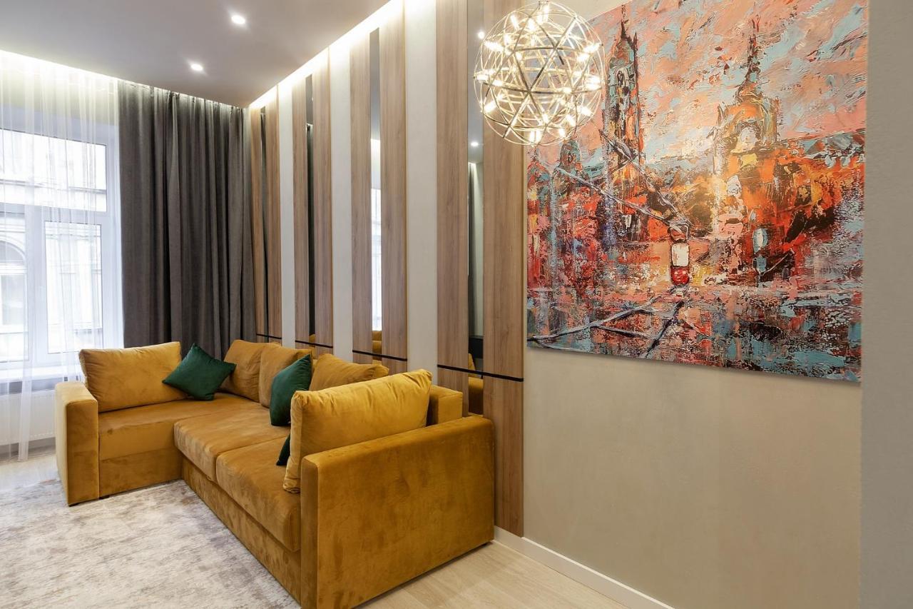 Royal Apartament On Voloshyna 2 Львів Екстер'єр фото
